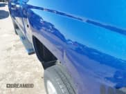 ✅ 2017 Chevrolet Silverado 2500HD Work Truck • VIN: 1GC2KUEG2HZ265185 • Lot: 40536435. Wystawiony na IAAI z przebiegiem 189 379 mil. Bezpłatny archiwum sprzedaży aukcyjnych z USA i szczegółowy raport historii pojazdu na DreamBid. Zdjęcie 18.