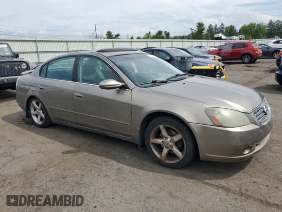 ✅ 2005 Nissan Altima SE • VIN: 1N4BL11D75C107565 • Lot: 69118775. Wystawiony na Copart z przebiegiem Nie podano. Bezpłatny archiwum sprzedaży aukcyjnych z USA i szczegółowy raport historii pojazdu na DreamBid. Zdjęcie 4.