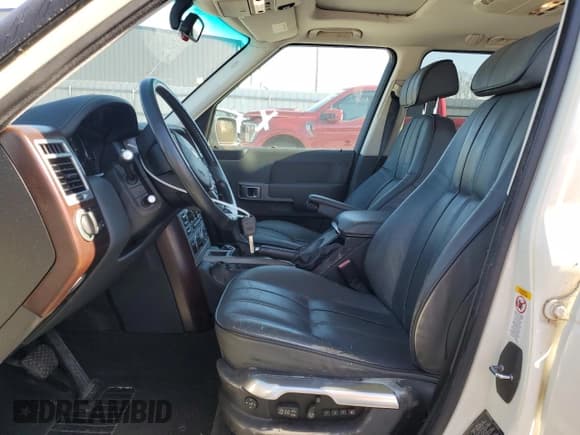 ✅ 2004 Land Rover Range Rover HSE • VIN: SALMF11494A145151 • Lot: 43753255. Wystawiony na Copart z przebiegiem 132 792 mil. Bezpłatny archiwum sprzedaży aukcyjnych z USA i szczegółowy raport historii pojazdu na DreamBid. Zdjęcie 7.