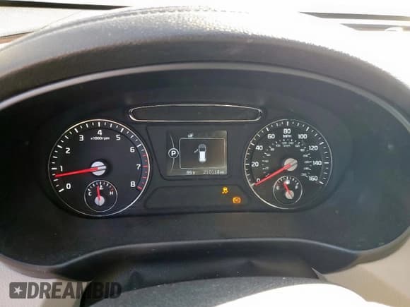 ✅ 2016 Kia Sorento LX • VIN: 5XYPG4A3XGG064755 • Lot: 91706595. Listed on Copart with 210,114 mi. Free auction sales archive from the USA and detailed vehicle history report at DreamBid. Image 9.