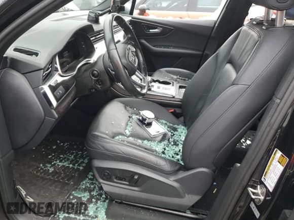 ✅ 2021 Audi Q7 Premium • VIN: WA1AJAF77MD018189 • Lot: 85374595. Wystawiony na Copart z przebiegiem 50 252 mil. Bezpłatny archiwum sprzedaży aukcyjnych z USA i szczegółowy raport historii pojazdu na DreamBid. Zdjęcie 7.