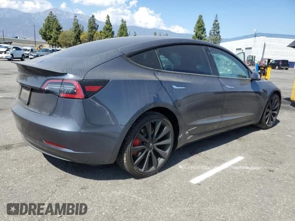 ✅ 2020 Tesla Model 3 Performance • VIN: 5YJ3E1EC1LF646953 • Лот: 80742245. Опубликован ранее на Copart с пробегом 58 079 миль. Бесплатный доступ к архиву аукционных продаж из США и подробный отчёт об истории автомобиля на DreamBid. Изображение 3.