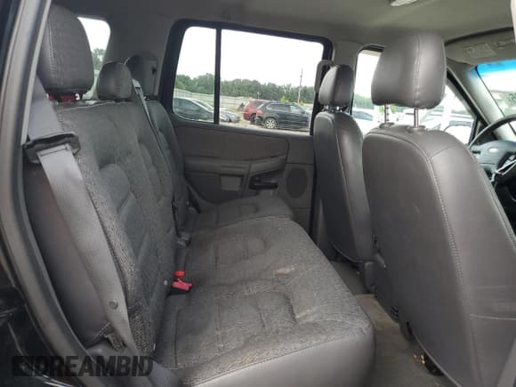 ✅ 2003 Ford Explorer XLS • VIN: 1FMZU72K73ZA27758 • Lot: 62542095. Listed on Copart with 170,196 mi. Free auction sales archive from the USA and detailed vehicle history report at DreamBid. Image 12.