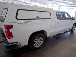 2021 Chevrolet Silverado 1500 LT z VIN 1GCUYDED1MZ239538, wystawiony jako IAAI lot #42905978 z przebiegiem 156 048 mil mil oraz . Historia ofert i sprzedaży dostępna na DreamBid. Obrazek 1.