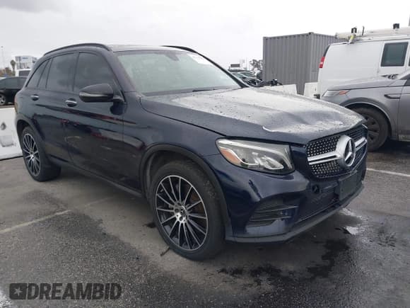 ✅ 2017 Mercedes-Benz GLC 300 • VIN: WDC0G4JB1HF282087 • Lot: 43738503. Listed on IAAI with 111,227 mi. Free auction sales archive from the USA and detailed vehicle history report at DreamBid. Image 1.