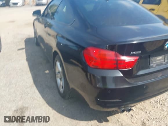 ✅ 2014 BMW 4 Series 428i xDrive • VIN: WBA3N5C52EF716998 • Lot: 42548467. Listed on IAAI with 212,418 mi. Free auction sales archive from the USA and detailed vehicle history report at DreamBid. Image 3.