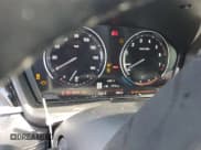 ✅ 2022 BMW X1 xDrive28i • VIN: WBXJG9C08N5U64344 • Lot: 80589795. Wystawiony na Copart z przebiegiem 74 019 mil. Bezpłatny archiwum sprzedaży aukcyjnych z USA i szczegółowy raport historii pojazdu na DreamBid. Zdjęcie 9.