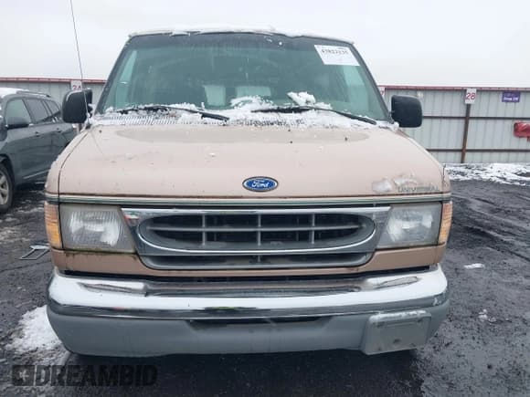 ✅ 1997 Ford Econoline Cargo • VIN: 1FDEE142XVHA83756 • Lot: 43822135. Wystawiony na IAAI z przebiegiem 51 647 mil. Bezpłatny archiwum sprzedaży aukcyjnych z USA i szczegółowy raport historii pojazdu na DreamBid. Zdjęcie 6.