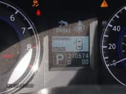 ✅ 2015 Infiniti Q40 • VIN: JN1CV6AR6FM521579 • Lot: 43711992. Wystawiony na IAAI z przebiegiem 210 674 mil. Bezpłatny archiwum sprzedaży aukcyjnych z USA i szczegółowy raport historii pojazdu na DreamBid. Zdjęcie 14.