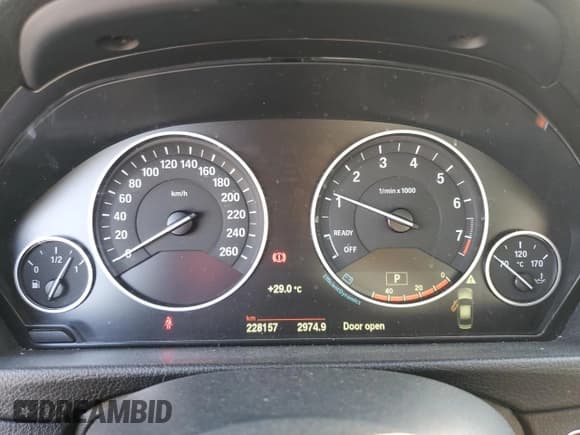 ✅ 2015 BMW 3 Series 328i xDrive • VIN: WBA3B3C5XFF547697 • Lot: 85695355. Listed on Copart with 228,157 mi. Free auction sales archive from the USA and detailed vehicle history report at DreamBid. Image 9.