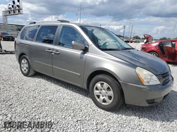 ✅ 2010 Kia Sedona LX • VIN: KNDMG4C35A6329785 • Lot: 70511405. Listed on Copart with 237,161 mi. Free auction sales archive from the USA and detailed vehicle history report at DreamBid. Image 4.