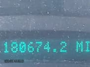 ✅ 2003 Chevrolet Silverado 2500HD LS • VIN: 1GCHC23U33F150223 • Lot: 43705201. Wystawiony na IAAI z przebiegiem 180 674 mil. Bezpłatny archiwum sprzedaży aukcyjnych z USA i szczegółowy raport historii pojazdu na DreamBid. Zdjęcie 15.