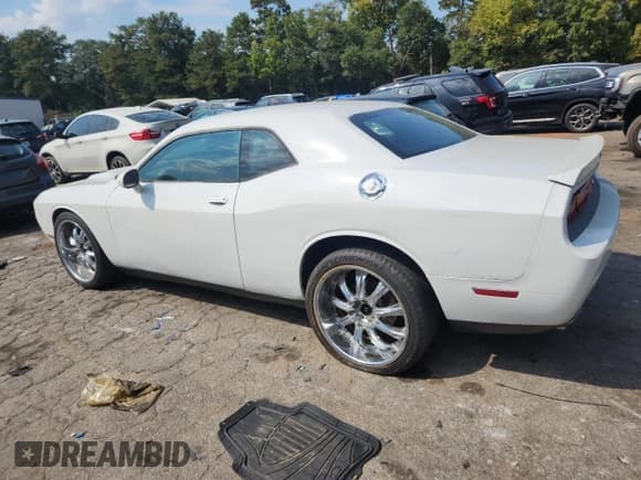✅ 2014 Dodge Challenger SXT • VIN: 2C3CDYAG0EH149589 • Lot: 80923345. Wystawiony na Copart z przebiegiem 97 282 mil. Bezpłatny archiwum sprzedaży aukcyjnych z USA i szczegółowy raport historii pojazdu na DreamBid. Zdjęcie 2.