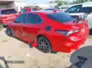 2022 Toyota Camry SE z VIN 4T1G11AK7NU036054, wystawiony jako IAAI lot #43036833 z przebiegiem 106 915 mil mil oraz . Historia ofert i sprzedaży dostępna na DreamBid. Obrazek 3.