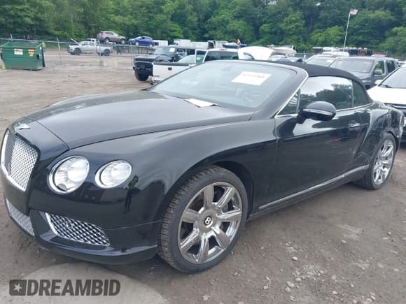 ✅ 2012 Bentley Continental GT • VIN: SCBGR3ZA1CC075068 • Лот: 42525968. Опубликован ранее на IAAI с пробегом 121 147 миль. Бесплатный доступ к архиву аукционных продаж из США и подробный отчёт об истории автомобиля на DreamBid. Изображение 17.