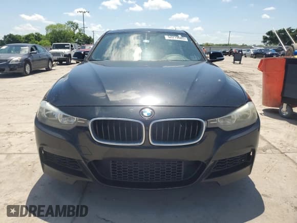 ✅ 2013 BMW 3 Series 328i • VIN: WBA3C1G56DNR48078 • Лот: 52219685. Опубликован ранее на Copart с пробегом 134 478 миль. Бесплатный доступ к архиву аукционных продаж из США и подробный отчёт об истории автомобиля на DreamBid. Изображение 5.