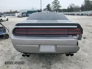 ✅ 2014 Dodge Challenger Shaker • VIN: 2C3CDYBT2EH251181 • Lot: 42318774. Wystawiony na Copart z przebiegiem 136 906 mil. Bezpłatny archiwum sprzedaży aukcyjnych z USA i szczegółowy raport historii pojazdu na DreamBid. Zdjęcie 6.
