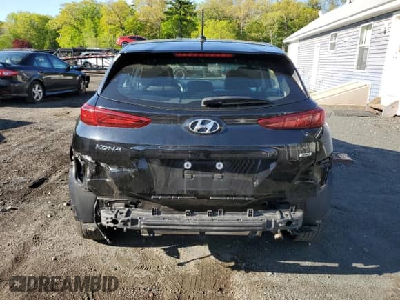 2019 Hyundai Kona SE z VIN KM8K1CAA4KU365304, wystawiony jako Copart lot #50527683 z przebiegiem 66 037 mil mil oraz . Historia ofert i sprzedaży dostępna na DreamBid. Obrazek 6.