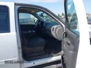 ✅ 2011 Chevrolet Silverado 1500 LS • VIN: 3GCPCREA5BG408018 • Lot: 43217341. Wystawiony na IAAI z przebiegiem 190 884 mil. Bezpłatny archiwum sprzedaży aukcyjnych z USA i szczegółowy raport historii pojazdu na DreamBid. Zdjęcie 5.