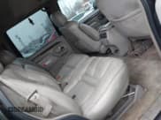 ✅ 2000 Cadillac Escalade • VIN: 1GYEK63R8YR188250 • Lot: 41412615. Listed on IAAI with 190,542 mi. Free auction sales archive from the USA and detailed vehicle history report at DreamBid. Image 8.