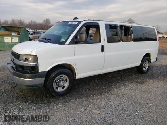✅ 2017 Chevrolet Express Passenger LT • VIN: 1GAZGPFG1H1180376 • Лот: 81500724. Опубликован ранее на Copart с пробегом Не указан. Бесплатный доступ к архиву аукционных продаж из США и подробный отчёт об истории автомобиля на DreamBid. Изображение 1.