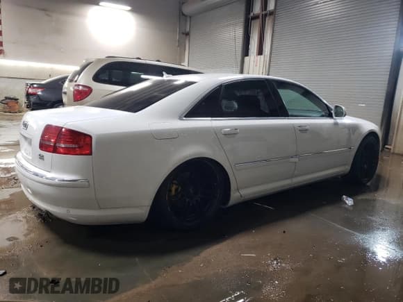 ✅ 2008 Audi A8 • VIN: WAULV94E18N001999 • Lot: 43851955. Wystawiony na Copart z przebiegiem 114 763 mil. Bezpłatny archiwum sprzedaży aukcyjnych z USA i szczegółowy raport historii pojazdu na DreamBid. Zdjęcie 3.