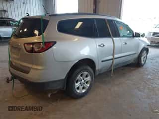 2014 Chevrolet Traverse LS z VIN 1GNKRFED3EJ338191, wystawiony jako IAAI lot #43161854 z przebiegiem Nie podano mil oraz . Historia ofert i sprzedaży dostępna na DreamBid. Obrazek 4.