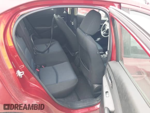 ✅ 2018 Toyota Yaris • VIN: 3MYDLBYV5JY301974 • Lot: 43761800. Listed on IAAI with 76,568 mi. Free auction sales archive from the USA and detailed vehicle history report at DreamBid. Image 8.