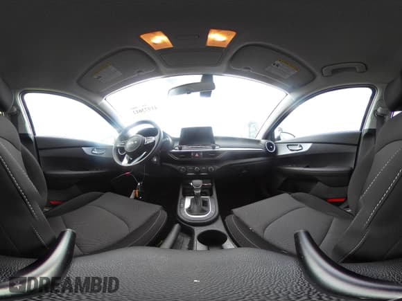 ✅ 2023 Kia Forte LXS • VIN: 3KPF24AD2PE694057 • Lot: 41973612. Wystawiony na IAAI z przebiegiem 18 051 mil. Bezpłatny archiwum sprzedaży aukcyjnych z USA i szczegółowy raport historii pojazdu na DreamBid. Zdjęcie 18.