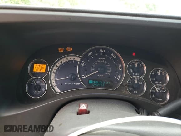 ✅ 2002 Cadillac Escalade • VIN: 1GYEK63NX2R214559 • Lot: 65007924. Wystawiony na Copart z przebiegiem 242 738 mil. Bezpłatny archiwum sprzedaży aukcyjnych z USA i szczegółowy raport historii pojazdu na DreamBid. Zdjęcie 9.