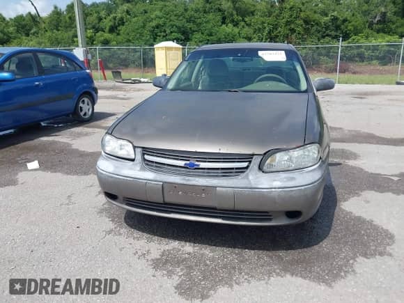 2000 Chevrolet Malibu z VIN 1G1ND52J3Y6351094, wystawiony jako IAAI lot #42703471 z przebiegiem 297 098 mil mil oraz . Historia ofert i sprzedaży dostępna na DreamBid. Obrazek 12.