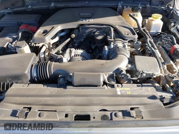 ✅ 2020 Jeep Gladiator Sport S • VIN: 1C6HJTAG5LL176470 • Лот: 41781822. Опубликован ранее на IAAI с пробегом 80 890 миль. Бесплатный доступ к архиву аукционных продаж из США и подробный отчёт об истории автомобиля на DreamBid. Изображение 10.