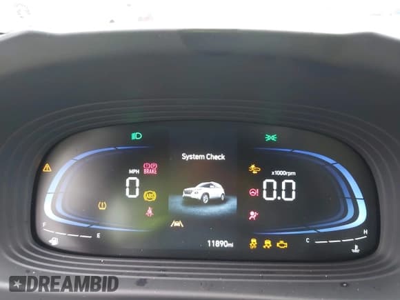 ✅ 2024 Hyundai Venue SEL • VIN: KMHRC8A39RU318304 • Lot: 41471620. Listed on IAAI with 11,890 mi. Free auction sales archive from the USA and detailed vehicle history report at DreamBid. Image 16.