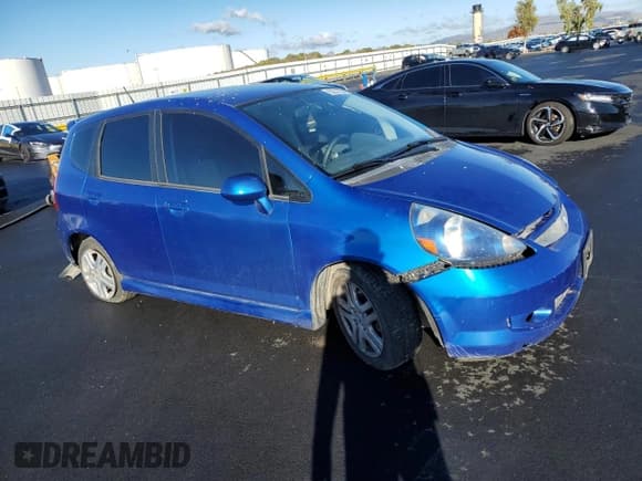 ✅ 2007 Honda Fit Sport • VIN: JHMGD38627S053485 • Лот: 93251035. Опубликован ранее на Copart с пробегом 138 942 миль. Бесплатный доступ к архиву аукционных продаж из США и подробный отчёт об истории автомобиля на DreamBid. Изображение 4.