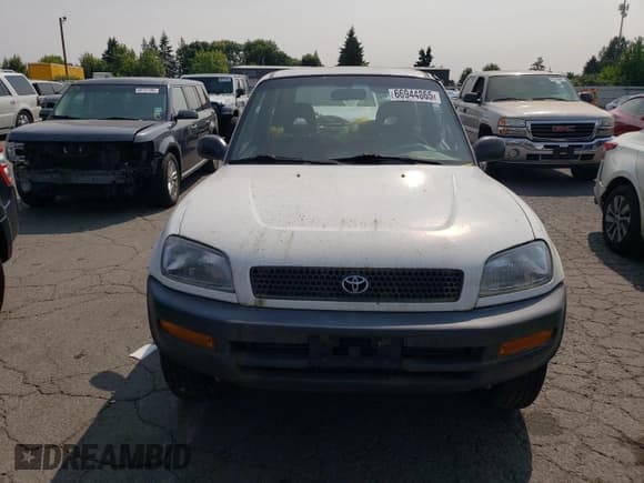 ✅ 1997 Toyota RAV4 • VIN: JT3XP10V6V0008353 • Lot: 66944865. Wystawiony na Copart z przebiegiem 188 008 mil. Bezpłatny archiwum sprzedaży aukcyjnych z USA i szczegółowy raport historii pojazdu na DreamBid. Zdjęcie 5.