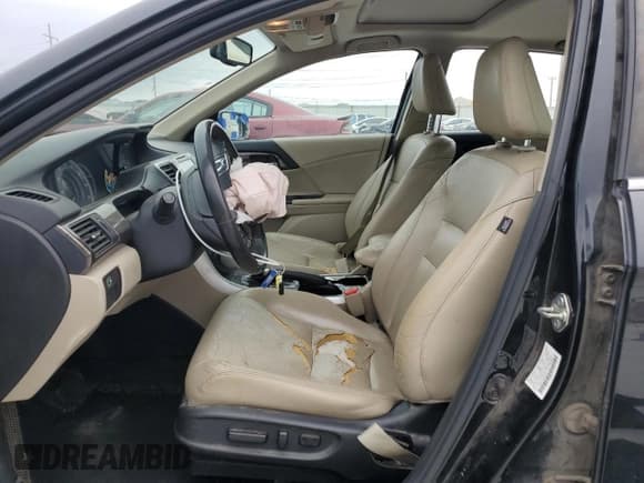 ✅ 2016 Honda Accord EX-L • VIN: 1HGCR2F85GA048448 • Лот: 82704235. Опубликован ранее на Copart с пробегом 179 492 миль. Бесплатный доступ к архиву аукционных продаж из США и подробный отчёт об истории автомобиля на DreamBid. Изображение 7.