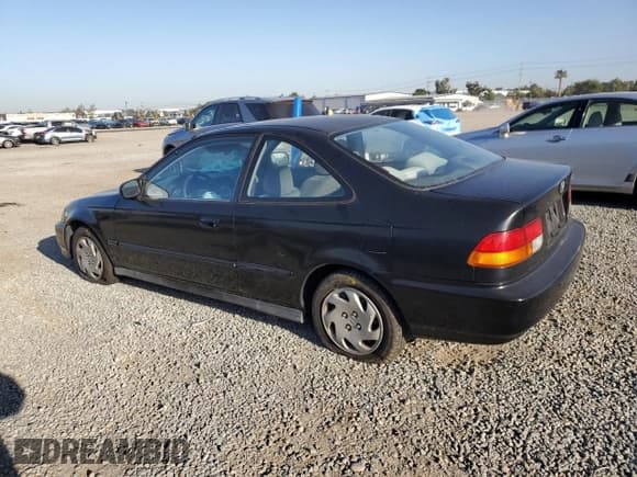 ✅ 1996 Honda Civic EX • VIN: 1HGEJ8240TL045820 • Lot: 52050915. Listed on Copart with 239,335 mi. Free auction sales archive from the USA and detailed vehicle history report at DreamBid. Image 2.