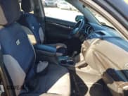 ✅ 2011 Kia Sorento LX • VIN: 5XYKTCA17BG170488 • Lot: 43606456. Wystawiony na IAAI z przebiegiem 230 344 mil. Bezpłatny archiwum sprzedaży aukcyjnych z USA i szczegółowy raport historii pojazdu na DreamBid. Zdjęcie 5.