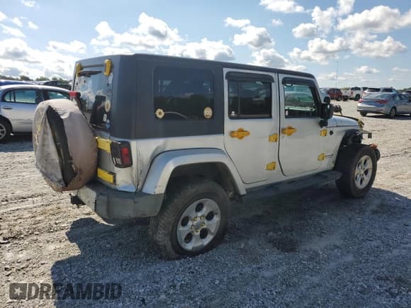✅ 2008 Jeep Wrangler Unlimited Sahara • VIN: 1J8GA59148L620681 • Lot: 55584085. Listed on Copart with 168,206 mi. Free auction sales archive from the USA and detailed vehicle history report at DreamBid. Image 3.