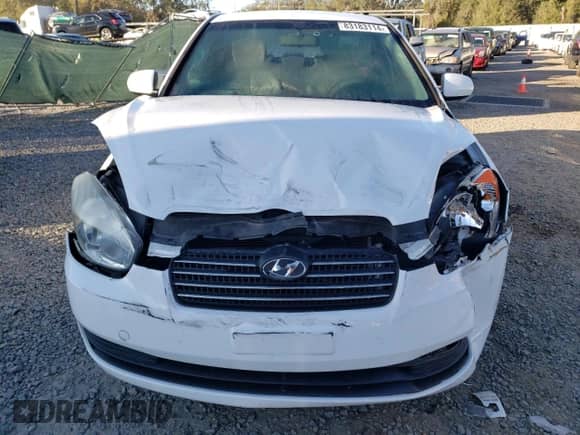 ✅ 2010 Hyundai Accent GLS • VIN: KMHCN4AC6AU486527 • Lot: 83183114. Wystawiony na Copart z przebiegiem 85 420 mil mil. Skorzystaj z bezpłatnego archiwum sprzedaży aukcyjnych z USA i zobacz szczegółowy raport historii pojazdu na DreamBid. Zdjęcie 5.