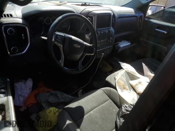 ✅ 2020 Chevrolet Silverado 1500 LT • VIN: 1GCRWCED6LZ171502 • Lot: 80995565. Listed on Copart with 173,991 mi. Free auction sales archive from the USA and detailed vehicle history report at DreamBid. Image 8.