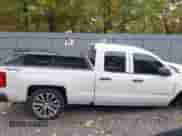 2017 Chevrolet Silverado 1500 Work Truck с VIN 1GCVKNEC6HZ238541, выставлен на аукционе IAAI как лот 43479951 с пробегом 104 584 миль миль и . История ставок и продаж доступна на DreamBid. Изображение 13.