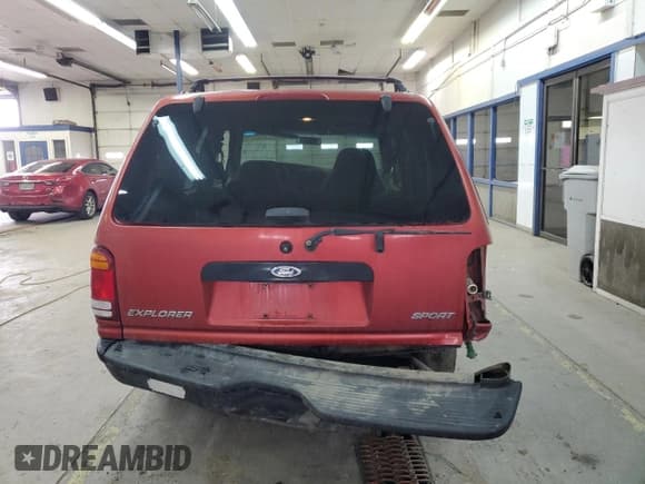 ✅ 1999 Ford Explorer Sport • VIN: 1FMYU24X3XUB23512 • Lot: 82668734. Listed on Copart with 228,701 mi. Free auction sales archive from the USA and detailed vehicle history report at DreamBid. Image 6.