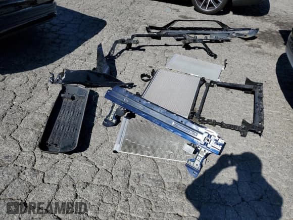 ✅ 2024 Jaguar F-Pace R-Dynamic S • VIN: SADCT2EX7RA720428 • Лот: 86860715. Опубликован ранее на Copart с пробегом 20 709 миль. Бесплатный доступ к архиву аукционных продаж из США и подробный отчёт об истории автомобиля на DreamBid. Изображение 13.