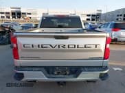 ✅ 2020 Chevrolet Silverado 1500 RST • VIN: 1GCRYEED8LZ368385 • Lot: 42933476. Wystawiony na IAAI z przebiegiem 160 655 mil. Bezpłatny archiwum sprzedaży aukcyjnych z USA i szczegółowy raport historii pojazdu na DreamBid. Zdjęcie 16.