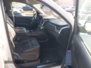 ✅ 2018 Chevrolet Tahoe LT • VIN: 1GNSKBKC7JR351112 • Lot: 43220861. Wystawiony na IAAI z przebiegiem 103 862 mil. Bezpłatny archiwum sprzedaży aukcyjnych z USA i szczegółowy raport historii pojazdu na DreamBid. Zdjęcie 5.