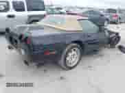 ✅ 1994 Chevrolet Corvette • VIN: 1G1YY32PXR5119898 • Lot: 41524375. Wystawiony na IAAI z przebiegiem Nie podano. Bezpłatny archiwum sprzedaży aukcyjnych z USA i szczegółowy raport historii pojazdu na DreamBid. Zdjęcie 4.