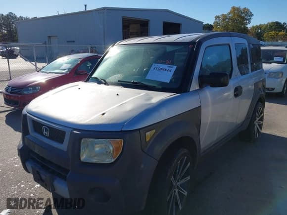 ✅ 2004 Honda Element EX • VIN: 5J6YH28594L003615 • Lot: 43508848. Listed on IAAI with 264,666 mi. Free auction sales archive from the USA and detailed vehicle history report at DreamBid. Image 2.