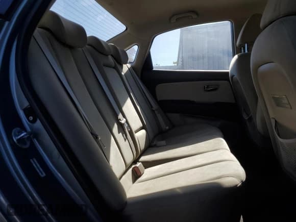 ✅ 2010 Hyundai Elantra SE • VIN: KMHDU4AD1AU982481 • Lot: 85424405. Listed on Copart with 263,819 mi. Free auction sales archive from the USA and detailed vehicle history report at DreamBid. Image 10.