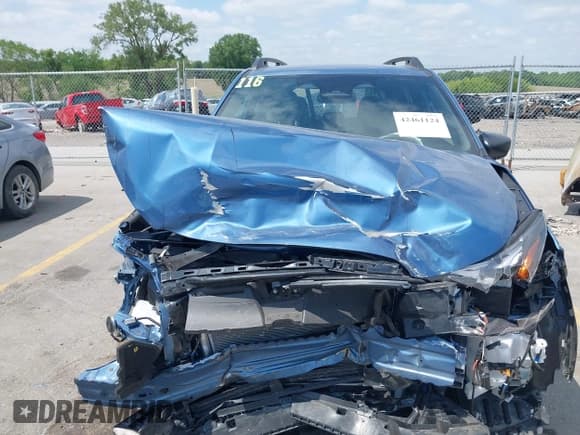 ✅ 2025 Subaru Forester • VIN: JF2SLDAC0SH534606 • Lot: 42461124. Listed on IAAI with 4,023 mi. Free auction sales archive from the USA and detailed vehicle history report at DreamBid. Image 12.